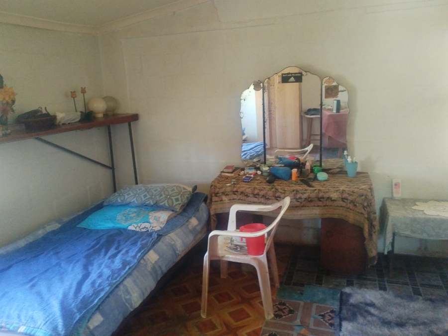  Bedroom Property for Sale in New Macassar Western Cape